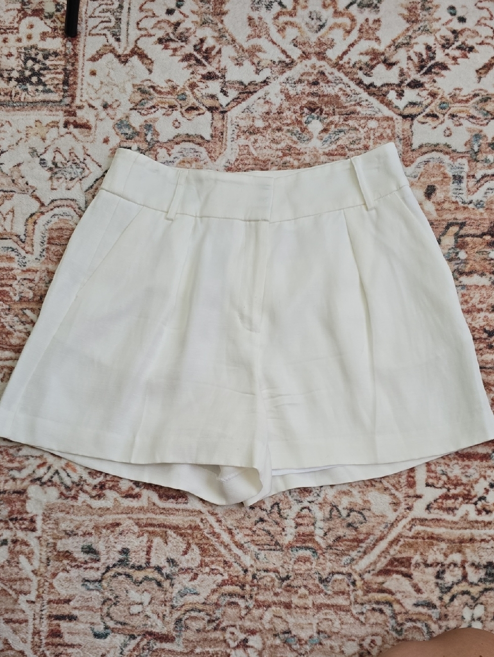 Express StylistCream High-Waist Tailored Shorts Size 8